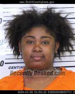Mugshot of SHITERRIANN ALEXIS MILLER