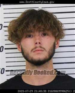 Mugshot of ROMAN CHRISTOPHER MARQUARDT