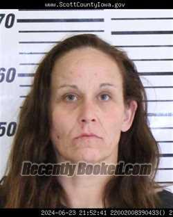 Mugshot of LINDSEY ANN GOLDEN booked in Scott County, Iowa on May 14, 2026