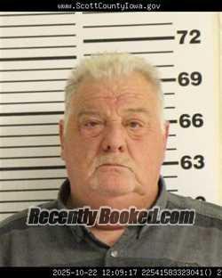 Mugshot of WILLIAM SCOTT TRACY