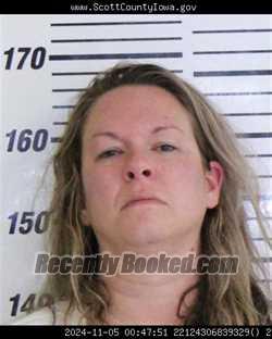 Mugshot of CANDACE MARIE WATT