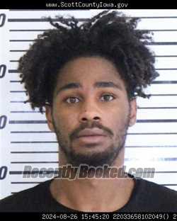 Mugshot of TAVIAN DASHAWN JONES-WILLIAMS