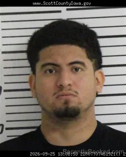 Mugshot of Elvis Rosas Monge