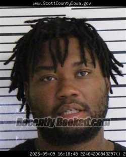 Mugshot of KEYSHAWN MICHAEL LOFTON