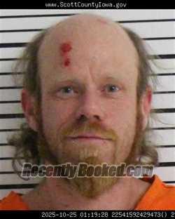 Mugshot of RYAN TRAVIS MCNEIECE