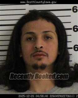 Mugshot of JORGE JENEAI ALVARADO-RAMIREZ
