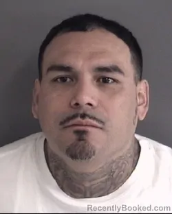 Mugshot of ELYAXEL VASQUEZ