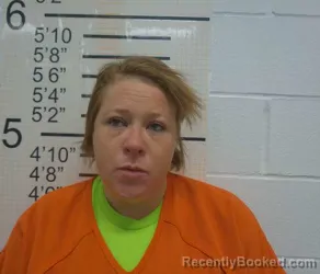 Mugshot of CARLIE RAE WRIGHT booked in Warren County, Iowa on March 17, 2026