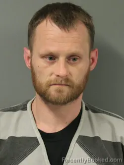 Mugshot of TYLER ALLEN LINDNER