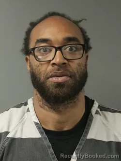 Mugshot of DARRONTE JAMONTE IVY