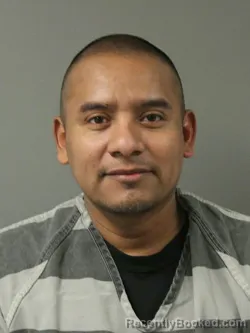 Mugshot of FREDDY TORRALBA SABAYS