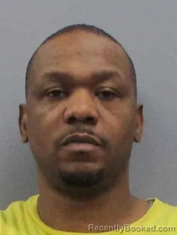 Mugshot of ORLANDIS OMEGA SANDERS booked in Winnebago County, Iowa on April 4, 2026