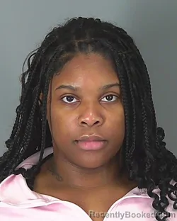 Mugshot of MADISAN ROBINSON