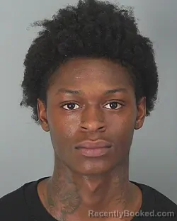 Mugshot of JAYQUAN JONES