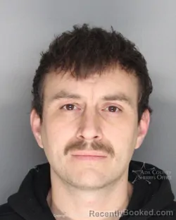 Mugshot of Taylor Todd Clinkingbeard