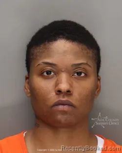 Mugshot of Solana Atalaya Bolden