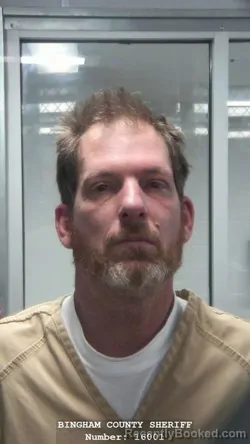 Mugshot of DEREK ALAN KAISER