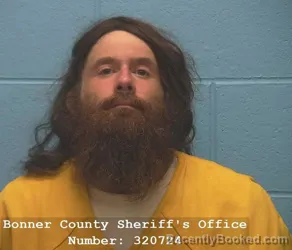 Mugshot of MATTHEW G ROBINSON