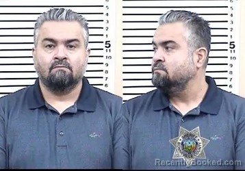 Mugshot of SALVADOR MUNOZ