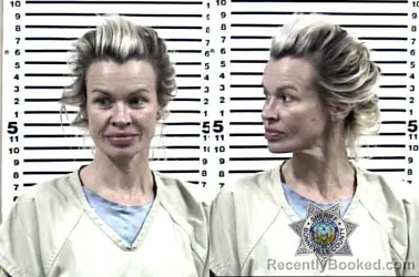 Mugshot of KELLI ANNE MARTINEZ