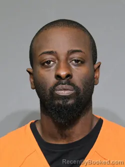 Mugshot of Desmond Devontia Dwayne Blue