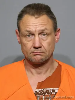 Mugshot of Brandon Gene Leach