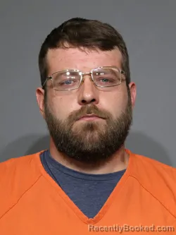 Mugshot of Andrew Blake Hinson