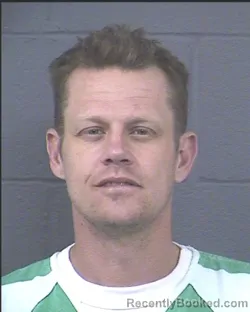 Mugshot of RONALD LEWIS JR LEE