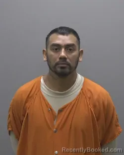 Mugshot of JOSUE VILLATORO ESPINOSA