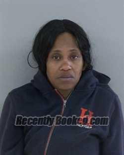 Mugshot of LASHAUNA DENISE DANIELS