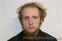 Mugshot of HUNTER ROSS POTEAT booked in Avery County, North Carolina on March 19, 2026