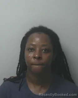 Mugshot of QUANISHA POPE booked in Beaufort County, North Carolina on August 5, 2026