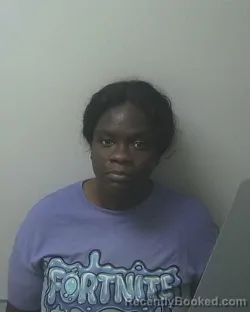 Mugshot of CANDICE SHALONDA BROWN booked in Beaufort County, North Carolina on July 2, 2026