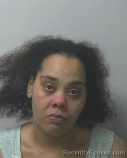 Mugshot of LAVONDA DENISE ROBERSON