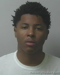 Mugshot of QUAMIR RAZOR