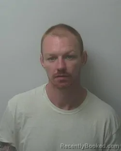 Mugshot of JOSHUA FLOYD FRAZIER booked in Beaufort County, North Carolina on April 4, 2026