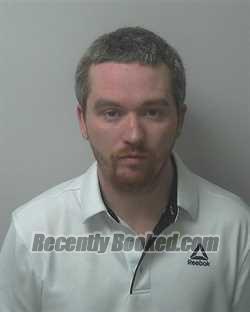 Mugshot of AUSTIN WAYNE HARRIS booked in Beaufort County, North Carolina on April 17, 2026