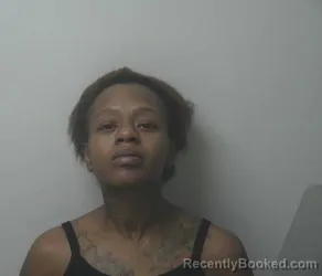 Mugshot of SYWANNA WANESIA MIDGETTE