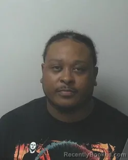 Mugshot of LADARRELL MARKESE WALSTON booked in Beaufort County, North Carolina on April 4, 2026