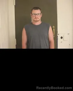 Mugshot of ROBERT L SPOONEMORE