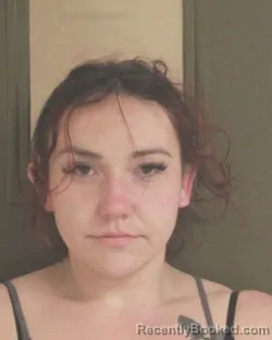 Mugshot of SAVANNAH L SALYERS