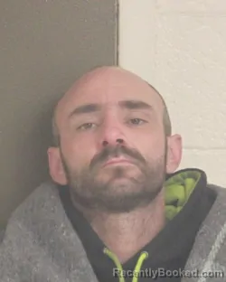 Mugshot of DARIN A MADDEN