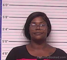 Mugshot of JALISA JASSMINE BARR booked in Bladen County, North Carolina on July 7, 2026
