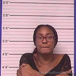 Mugshot of QUANEISHA JUATON CORBETT booked in Bladen County, North Carolina on April 25, 2026