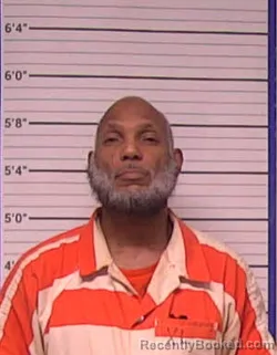 Mugshot of SERLE ANDRE HARRIS booked in Bladen County, North Carolina on March 27, 2026