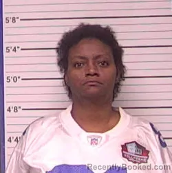 Mugshot of STEPHANIE DEVONNE HARGROVE booked in Bladen County, North Carolina on April 9, 2026