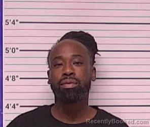 Mugshot of THOMAS LATREVIS HOWELL