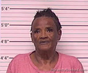 Mugshot of SENORA KEMP booked in Bladen County, North Carolina on April 29, 2026