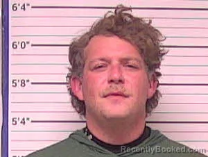 Mugshot of AUSTIN MCKENZIE LENNON