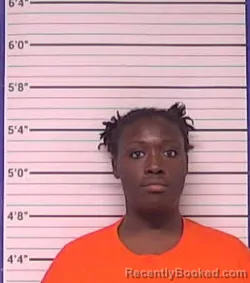 Mugshot of ALEXIS NIJAH LEONARD
